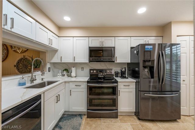 6650 Huntington Lakes CIR 103, Naples, FL 34119