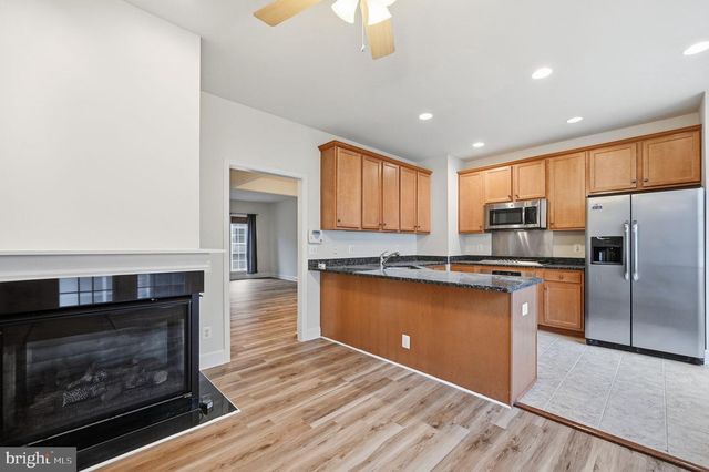 2161 OBERLIN DR, Woodbridge, VA 22191