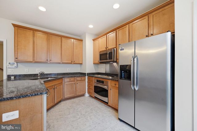 2161 OBERLIN DR, Woodbridge, VA 22191