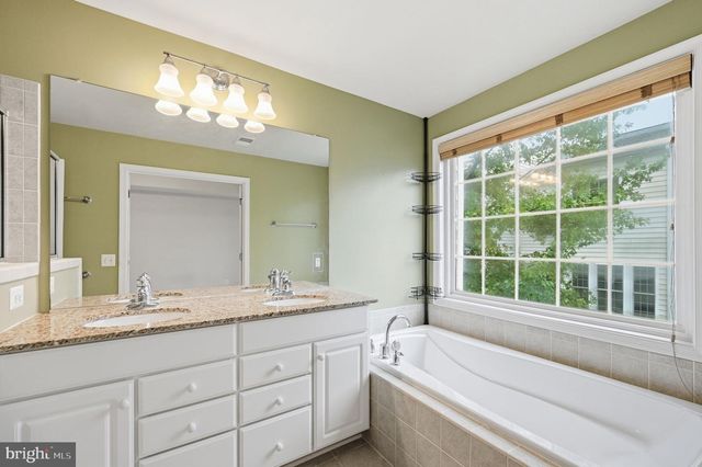 2161 OBERLIN DR, Woodbridge, VA 22191