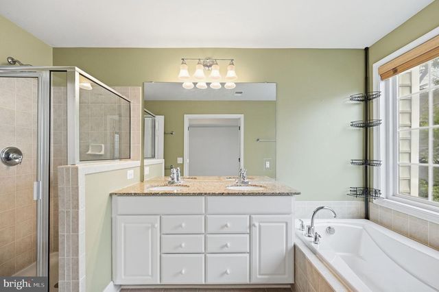 2161 OBERLIN DR, Woodbridge, VA 22191