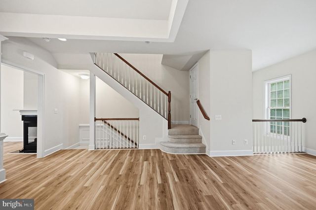 2161 OBERLIN DR, Woodbridge, VA 22191