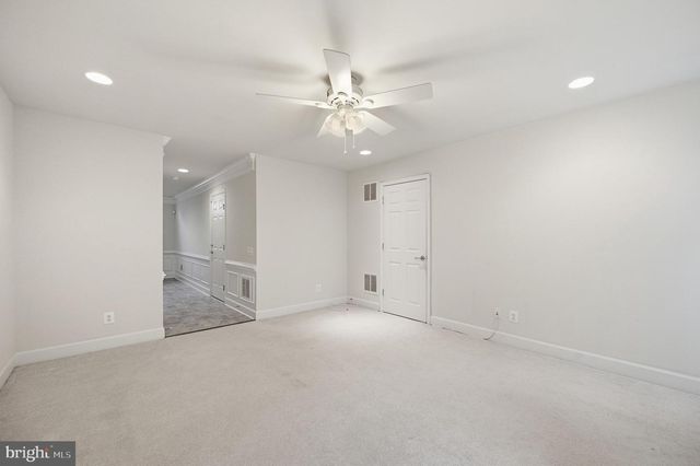 2161 OBERLIN DR, Woodbridge, VA 22191