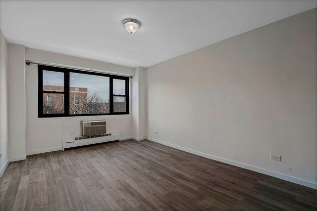 8360 118th St Apt 7K, New York City, NY 11415