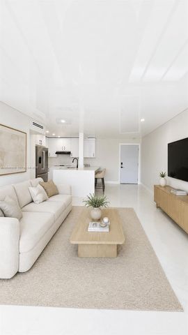 9682 Fontainebleau Boulevard 203, Miami, FL 33172