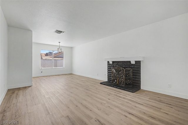 3305 Irv Marcus Drive, Las Vegas, NV 89108