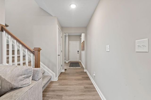 127 Dove Run Circle, Georgetown, KY 40324