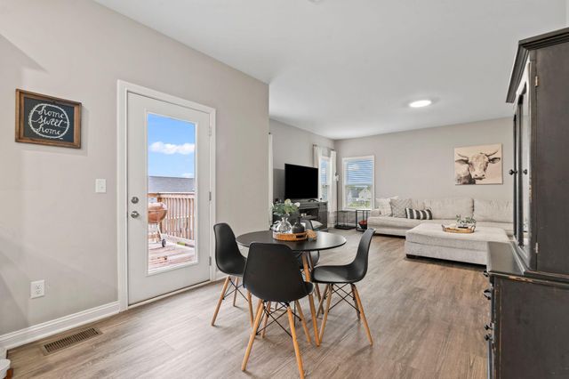 127 Dove Run Circle, Georgetown, KY 40324