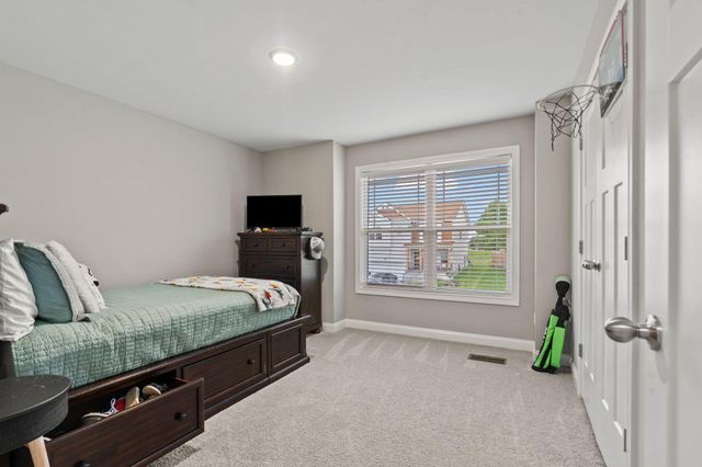 127 Dove Run Circle, Georgetown, KY 40324