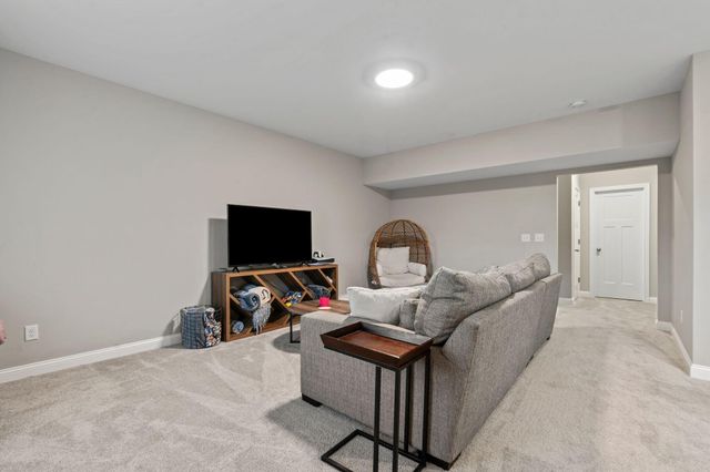 127 Dove Run Circle, Georgetown, KY 40324