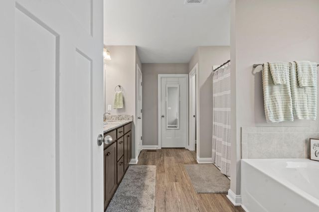 127 Dove Run Circle, Georgetown, KY 40324