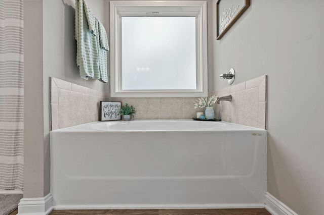 127 Dove Run Circle, Georgetown, KY 40324