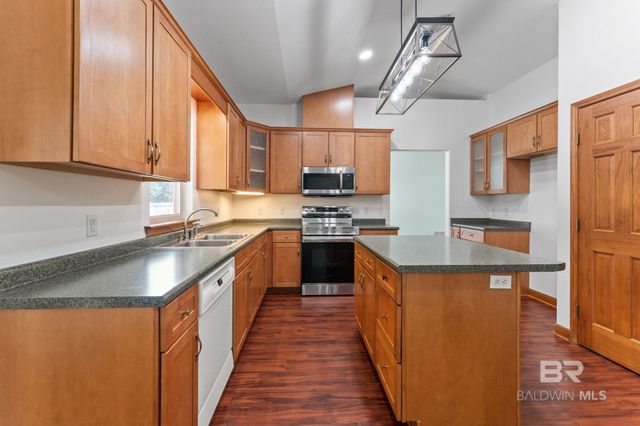 18812 Riverbend Loop, Foley, AL 36535