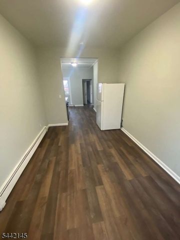 141 N 5Th St, Paterson City, NJ 07522