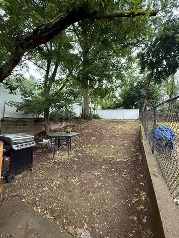 141 N 5Th St, Paterson City, NJ 07522