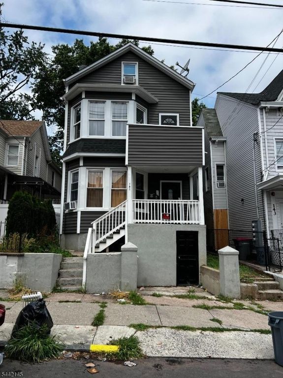 141 N 5Th St, Paterson City, NJ 07522