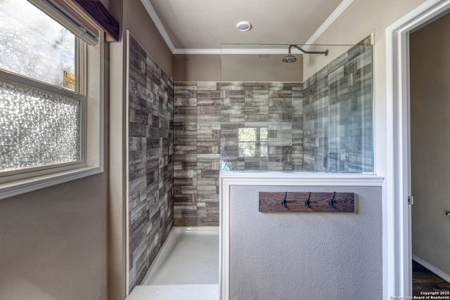 209 us highway 90, Knippa, TX 78870