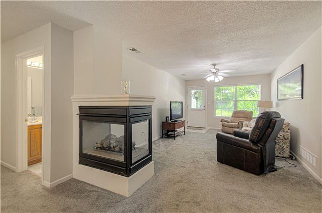 12804 E 48th Street, Independence, MO 64055