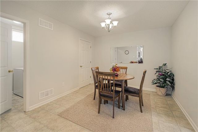 12804 E 48th Street, Independence, MO 64055
