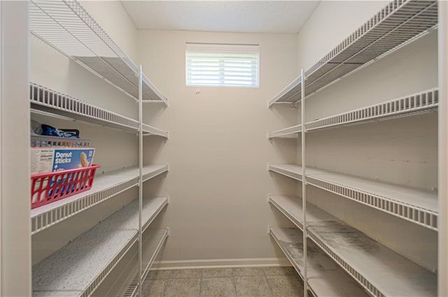 12804 E 48th Street, Independence, MO 64055