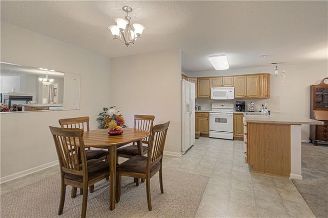 12804 E 48th Street, Independence, MO 64055