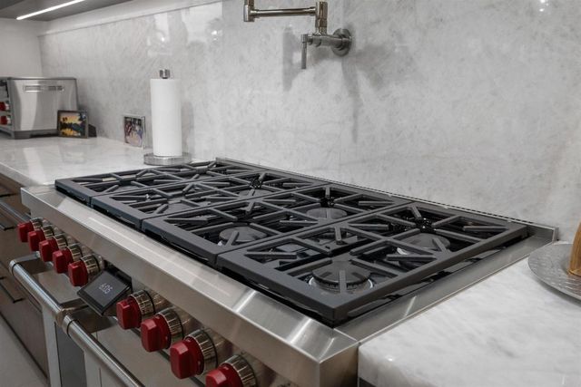 8884 SE Pelican Island Way, Hobe Sound, FL 33455