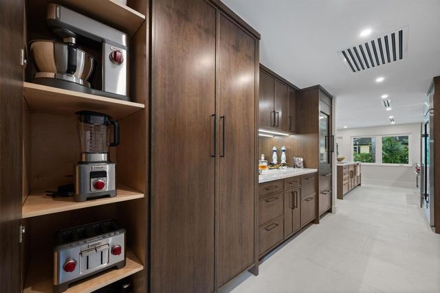 8884 SE Pelican Island Way, Hobe Sound, FL 33455