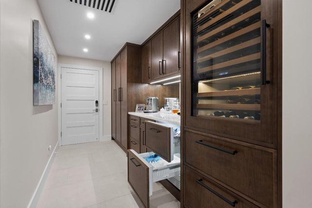 8884 SE Pelican Island Way, Hobe Sound, FL 33455