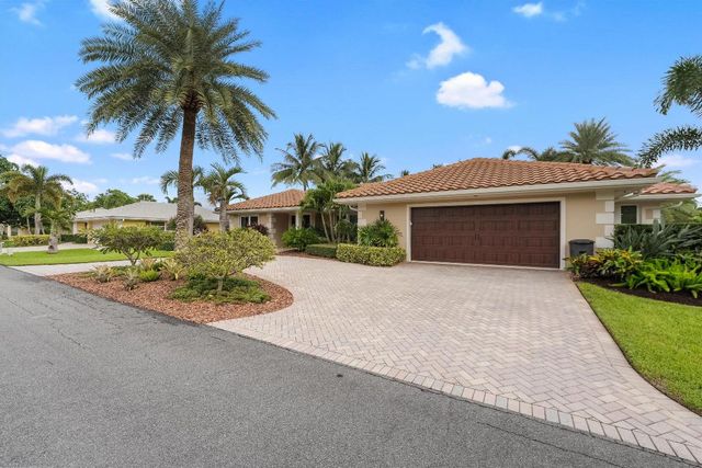 8884 SE Pelican Island Way, Hobe Sound, FL 33455