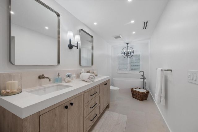 8884 SE Pelican Island Way, Hobe Sound, FL 33455