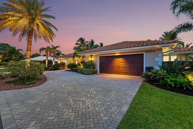 8884 SE Pelican Island Way, Hobe Sound, FL 33455