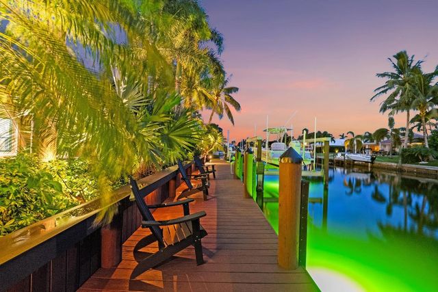 8884 SE Pelican Island Way, Hobe Sound, FL 33455