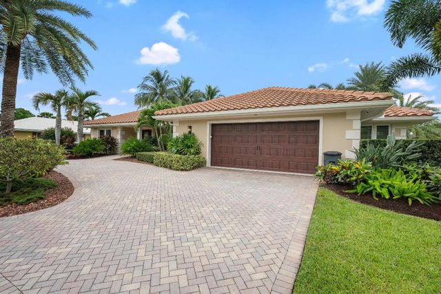 8884 SE Pelican Island Way, Hobe Sound, FL 33455