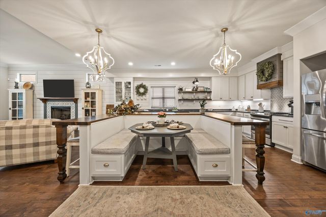 100 Bishop Bend Drive, Huntsville, AL 35806