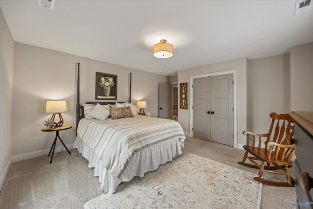 100 Bishop Bend Drive, Huntsville, AL 35806