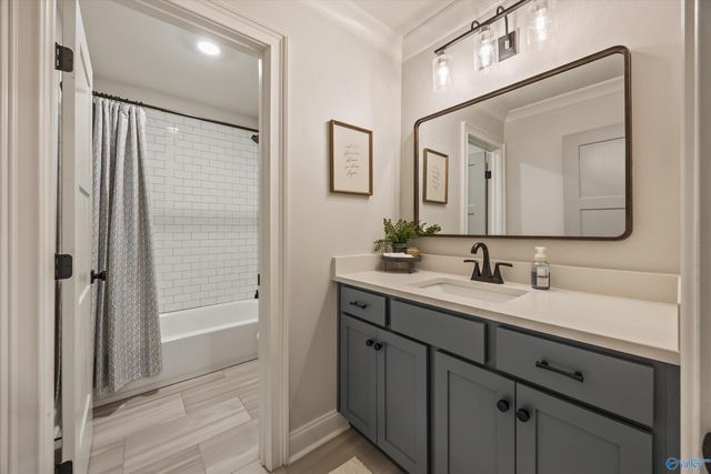 100 Bishop Bend Drive, Huntsville, AL 35806