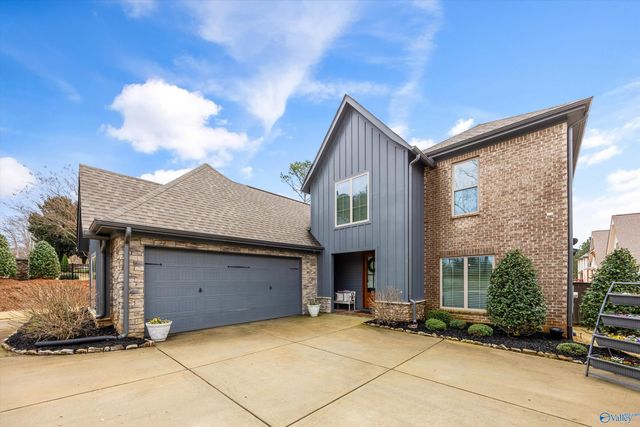 100 Bishop Bend Drive, Huntsville, AL 35806