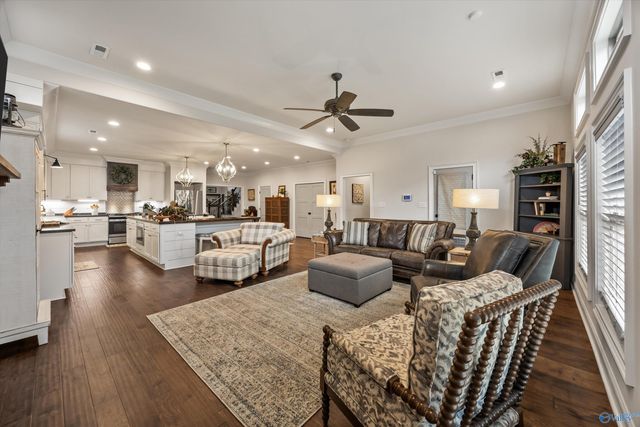 100 Bishop Bend Drive, Huntsville, AL 35806