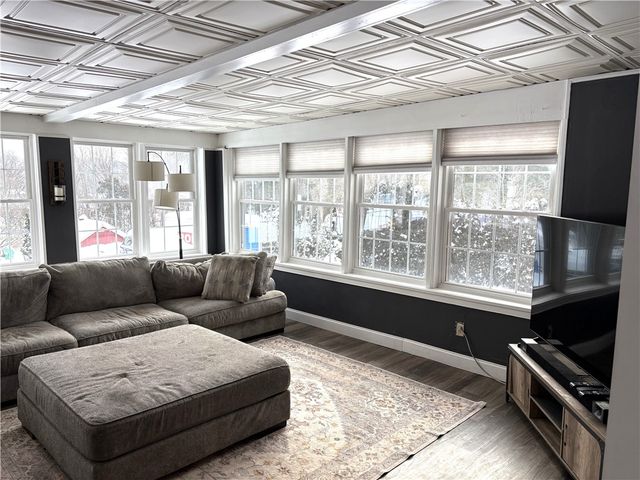 125 Oakville Road, Chippewa Twp, PA 15010