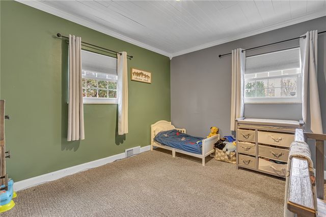 125 Oakville Road, Chippewa Twp, PA 15010