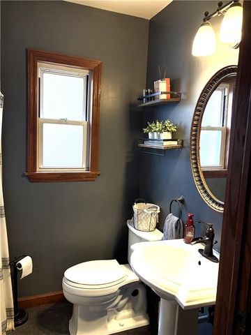 125 Oakville Road, Chippewa Twp, PA 15010