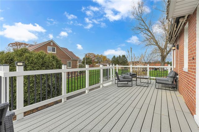 125 Oakville Road, Chippewa Twp, PA 15010