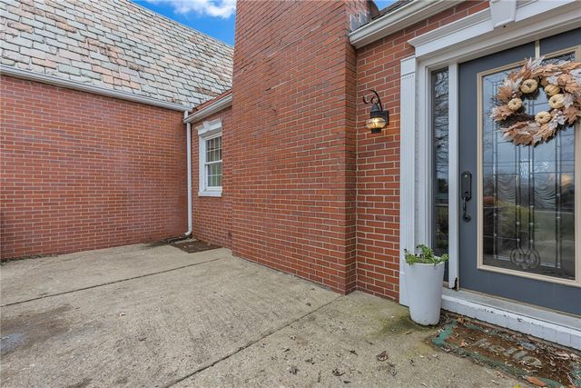 125 Oakville Road, Chippewa Twp, PA 15010