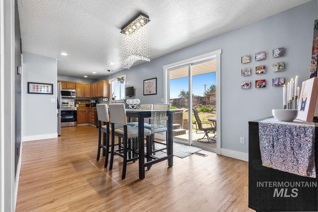 16042 N Saint Helens Dr, Nampa, ID 83651