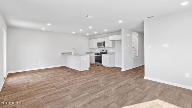 17420 E Sycamore Street, Gulfport, MS 39503