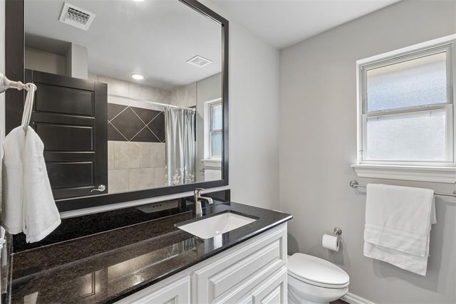 7932 Mimosa Drive, Edmond, OK 73034
