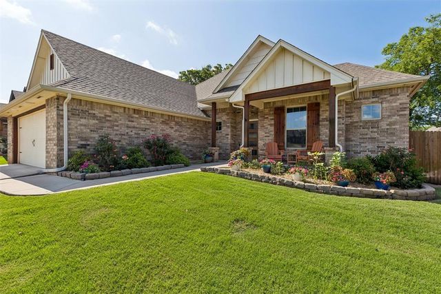 7932 Mimosa Drive, Edmond, OK 73034