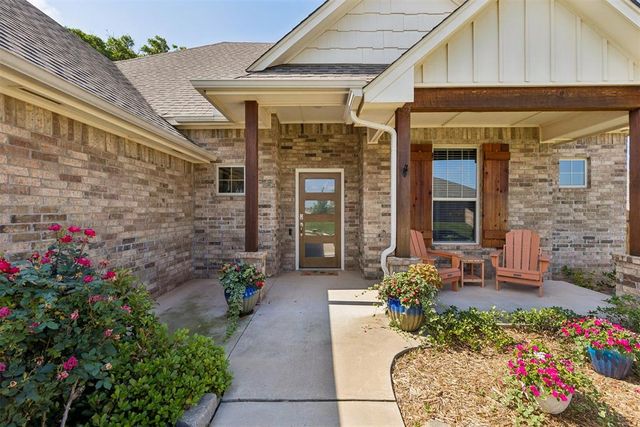 7932 Mimosa Drive, Edmond, OK 73034