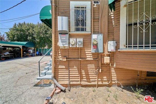 1023 S Wilton Place, Los Angeles, CA 90019