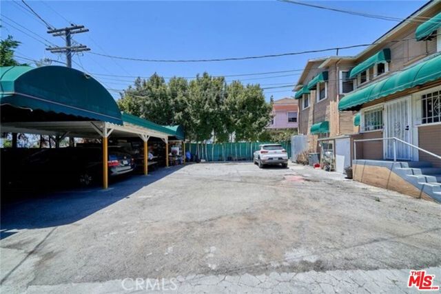 1023 S Wilton Place, Los Angeles, CA 90019